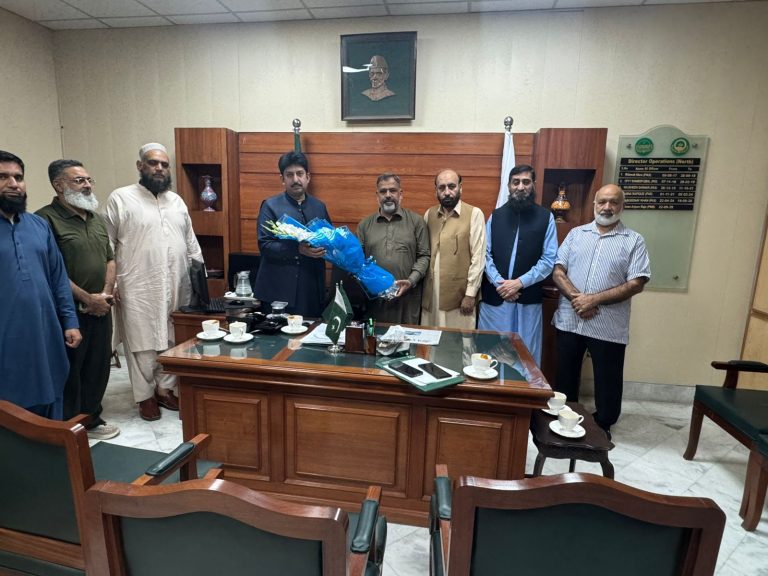 ریسٹورنٹس، کیٹررز، سویٹس اینڈ بیکرز ایسوسی ایشن کے وفد کی ڈائریکٹر نارتھ پنجاب فوڈ اتھارٹی راجہ عدنان سے ملاقات، عہدہ سنبھالنے پر مبارکباد