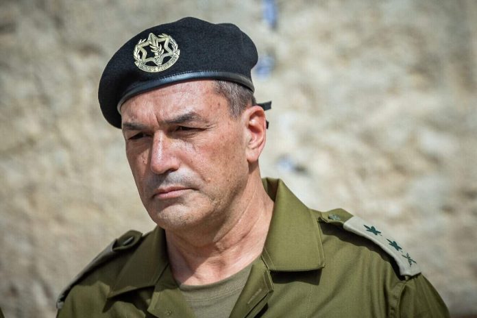 Eyal Zamir 1320x880 1