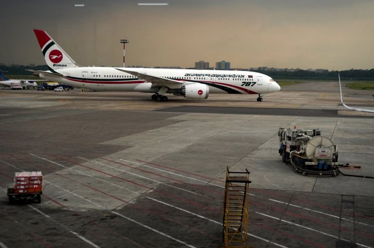 Direct Flights Between Pakistan and Bangladesh Resume After 14 Years