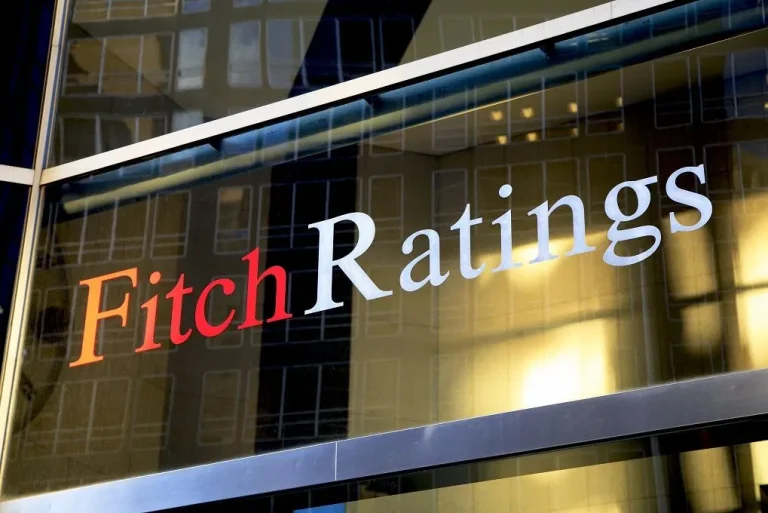Fitch Maintains Pakistan’s ‘B-’ Rating, Assigns RR4 Recovery Score